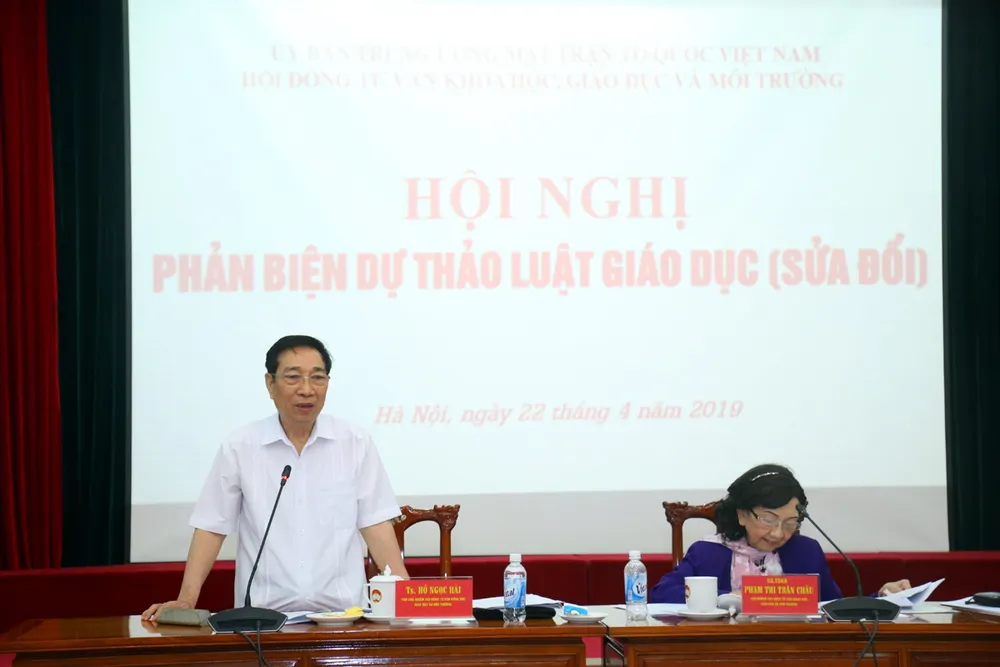 Không thể chấp nhận cán bộ quản lý giáo dục lại trực tiếp tham gia gian lận thi cử ảnh 2