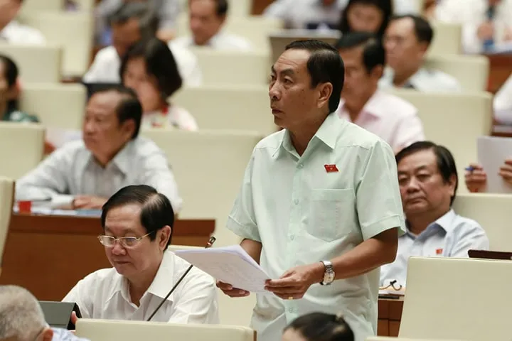 Đề nghị giáo viên được bố trí công việc như công an, quân đội ảnh 1