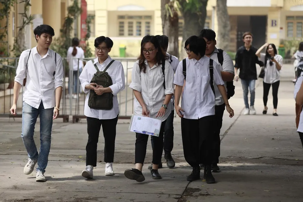 Thí sinh thở phào vì đề thi tiếng Anh dễ ảnh 2