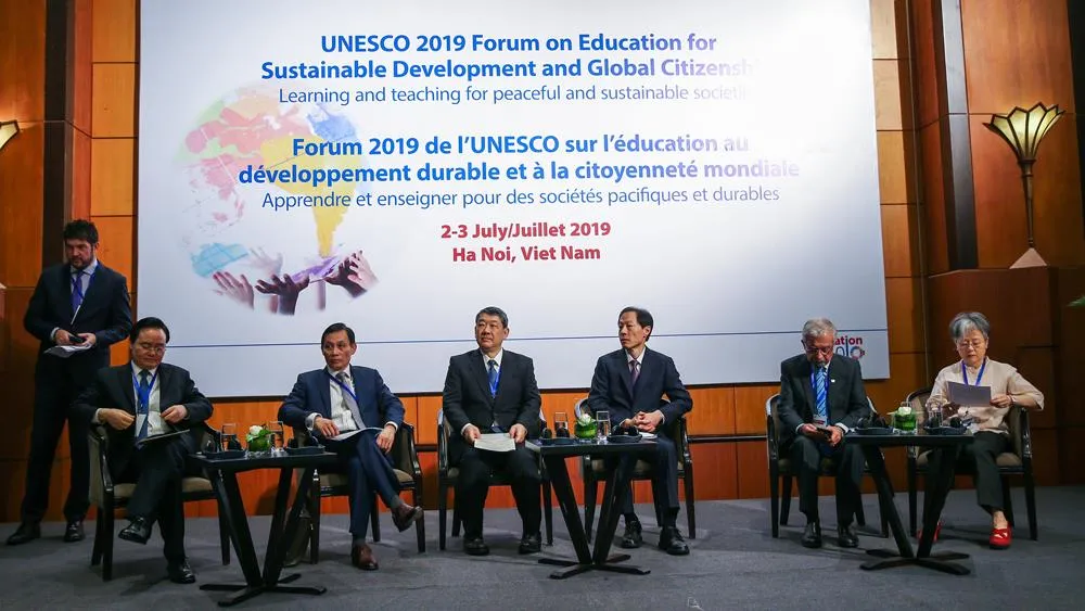 Quang cảnh Diễn đàn