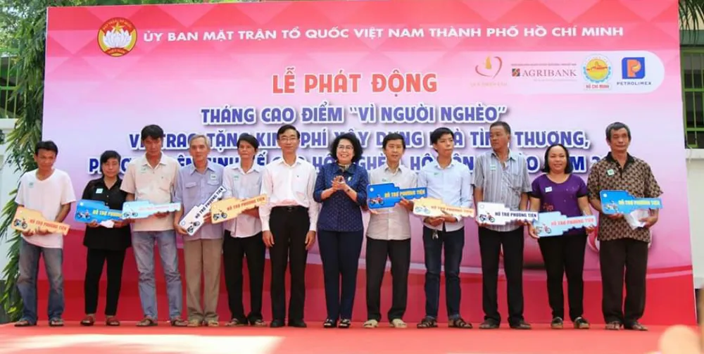Cả nước chung tay vì người nghèo  ​ ảnh 2
