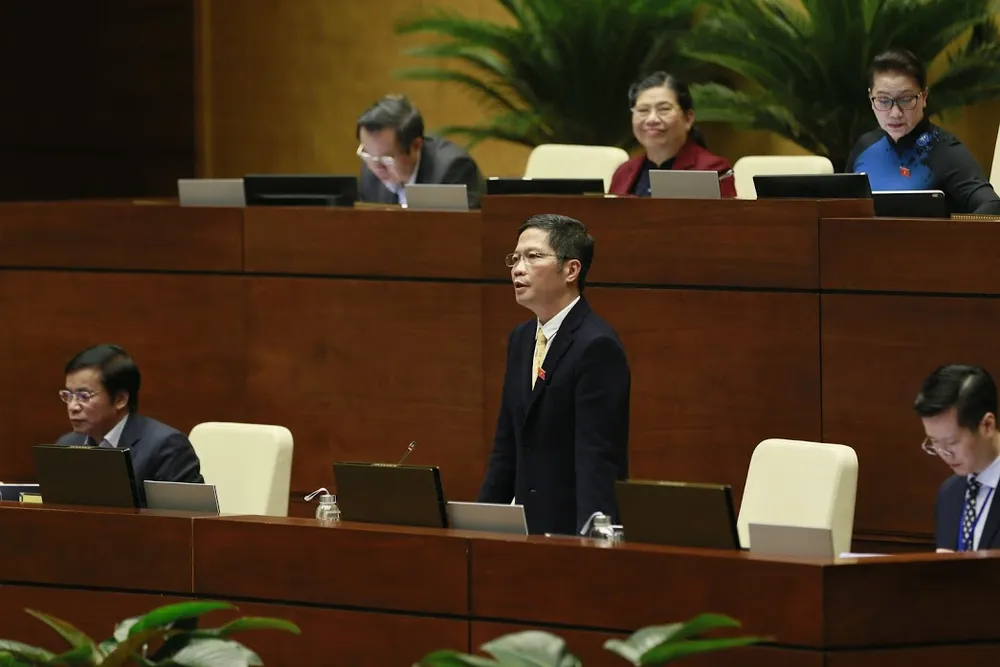 Kết thúc ngày chất vấn đầu tiên, các ĐBQH “chấm điểm” 2 Bộ trưởng như thế nào? ảnh 2