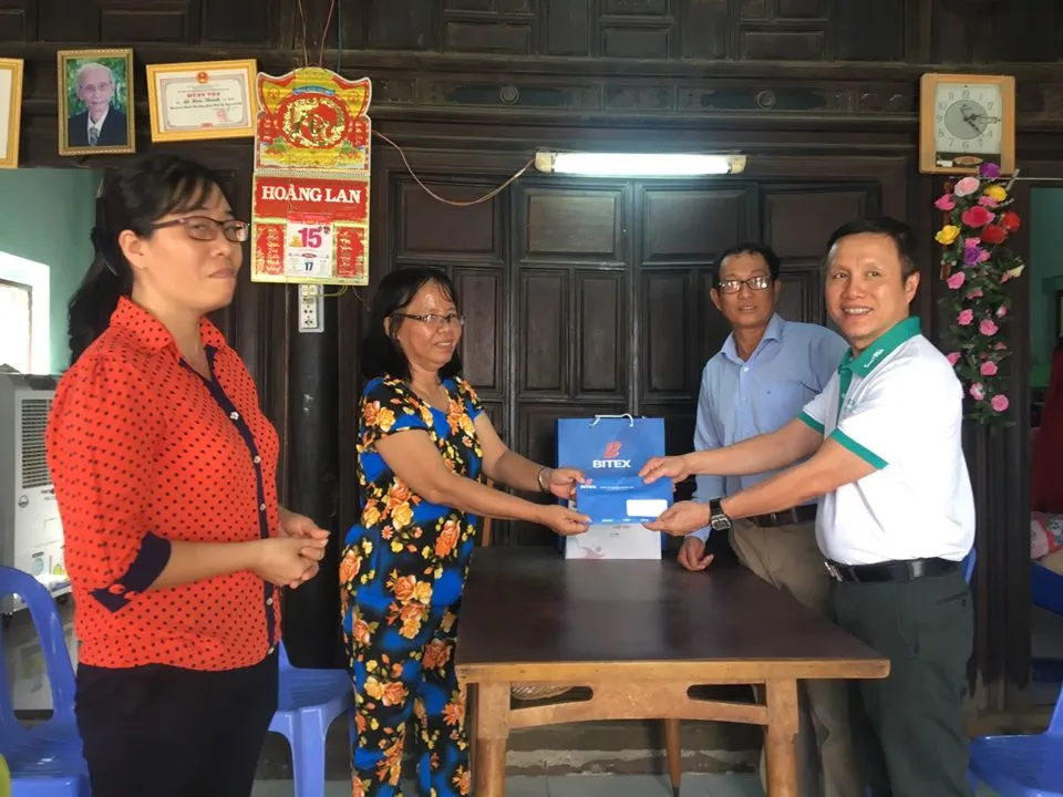 Công bố Chương trình “Đồng hành cùng giáo viên vượt khó” ảnh 2