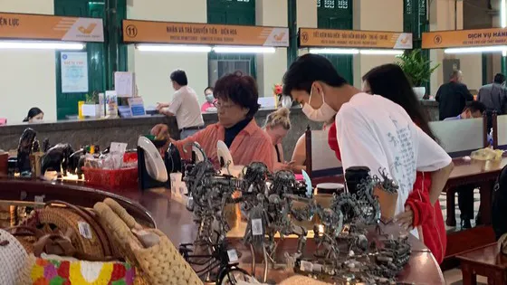 Thủ tướng: Dịch bệnh làm chúng ta khó khăn gấp đôi, nhưng chúng ta phải cố gắng gấp ba ảnh 1