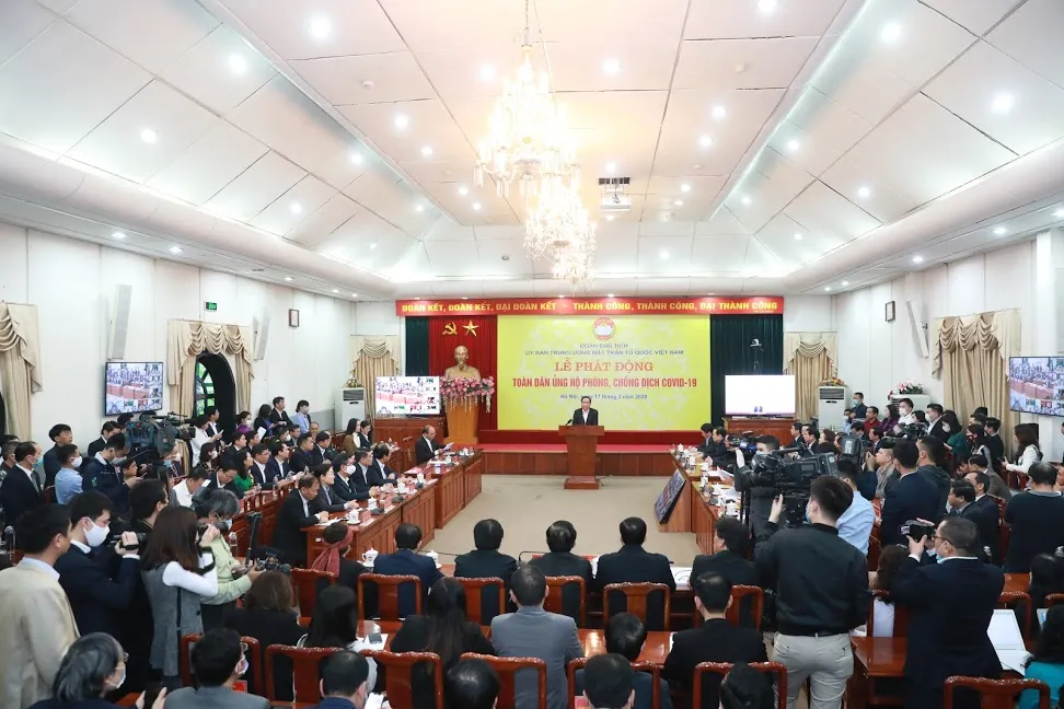 Thủ tướng kêu gọi toàn dân góp sức chống dịch Covid-19 ảnh 1