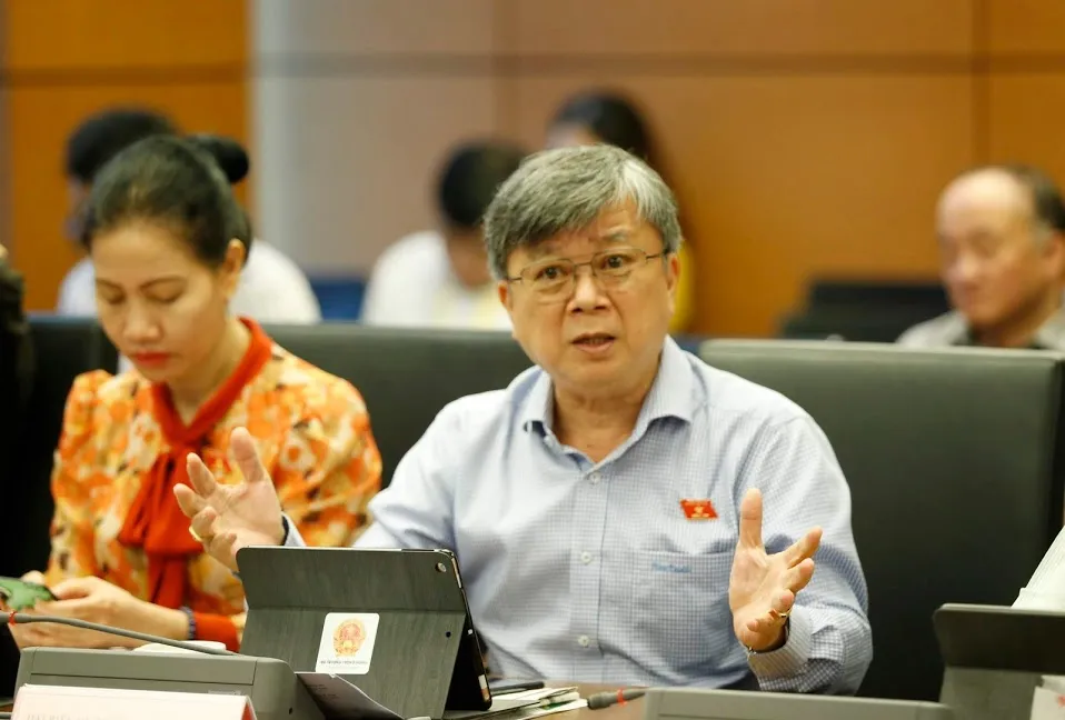 Tranh luận về ngừng cung cấp các dịch vụ điện, nước tại địa điểm vi phạm ảnh 2