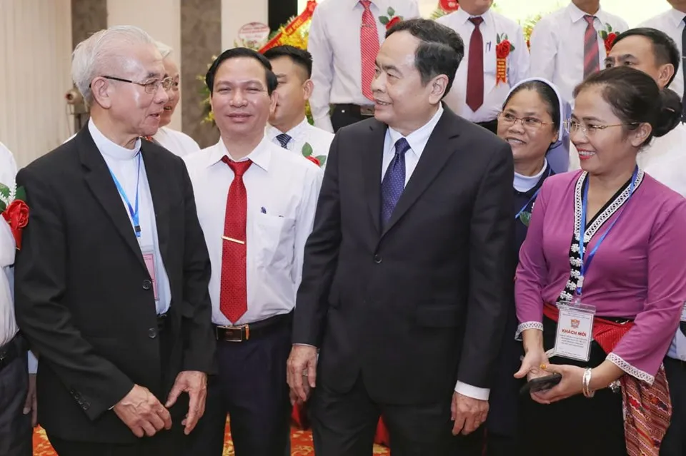 Đồng bào Công giáo thể hiện tấm lòng “kính Chúa yêu nước”, sống “Tốt đời đẹp đạo“ ảnh 2