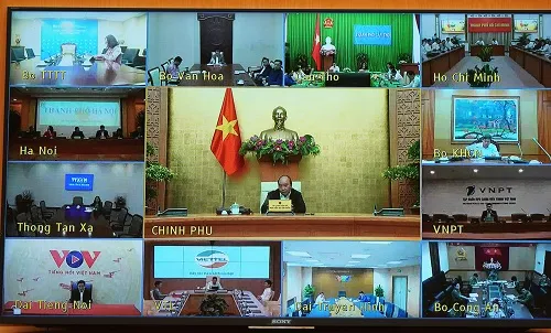 Thủ tướng Nguyễn Xuân Phúc chủ trì cuộc họp Thường trực Chính phủ về phòng chống dịch Covid-19