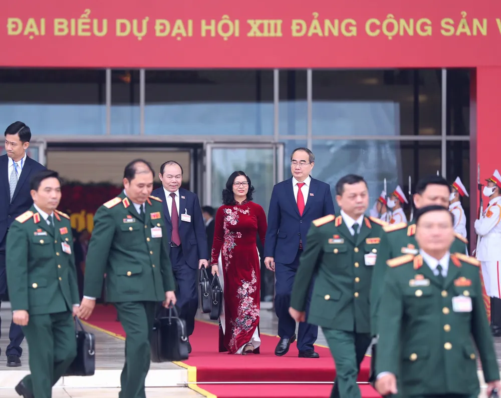 Thông cáo báo chí về phiên trù bị Đại hội XIII của Đảng ảnh 1