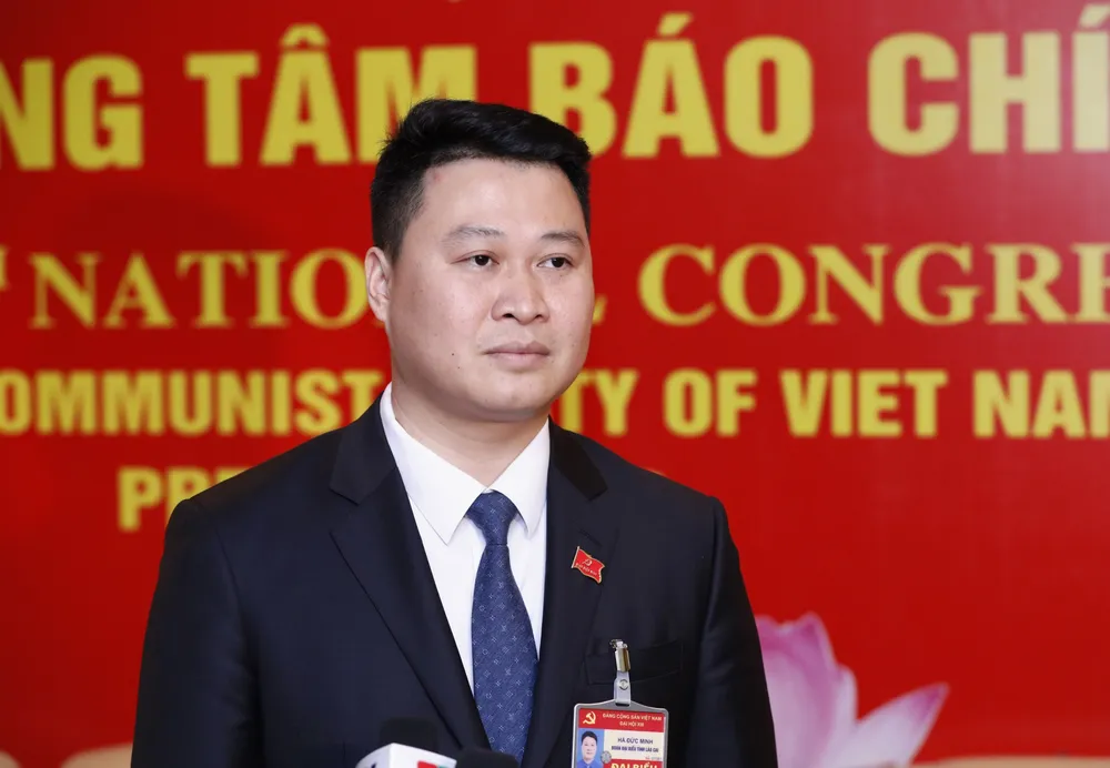 Tin tưởng Ban Chấp hành Trung ương đủ đức, đủ tài để lãnh đạo đất nước ảnh 1