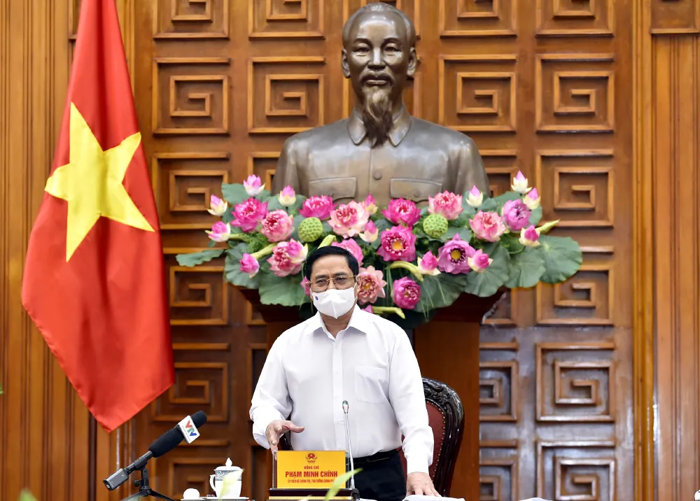 Thủ tướng yêu cầu bảo đảm an toàn Covid-19 trong các khu công nghiệp ảnh 1