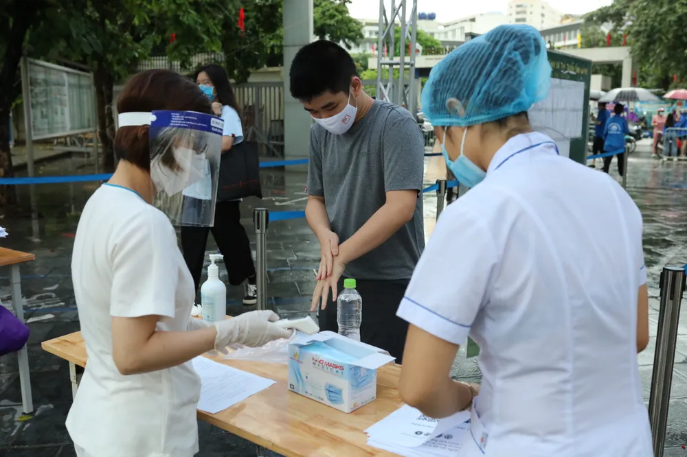 Hơn 93.000 thí sinh Hà Nội tham dự kỳ thi tuyển sinh vào lớp 10 ảnh 2