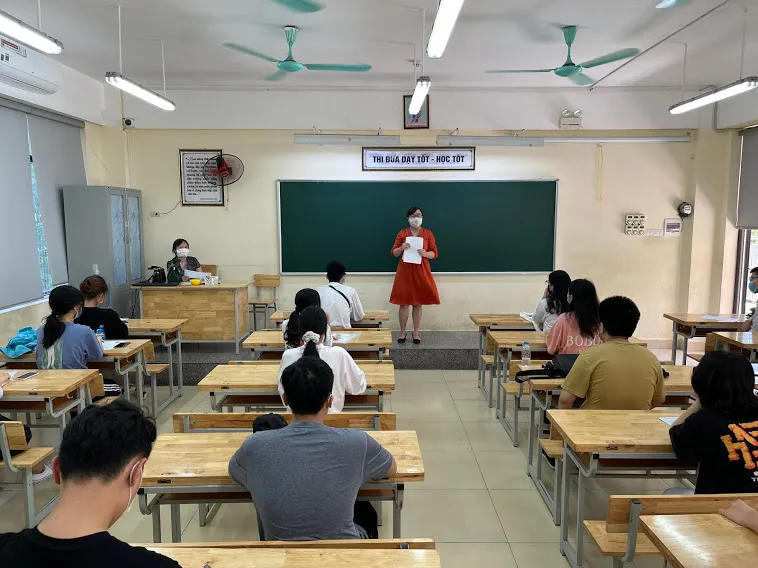 Tổ chức thi tốt nghiệp THPT cho các thí sinh thuộc diện F1, F2 vào đợt 1 nếu đủ điều kiện ảnh 1