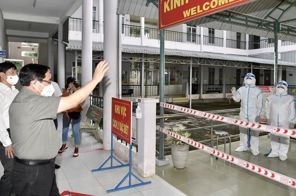 Từ nay đến cuối tháng 7, tiêm khoảng 2 triệu liều vaccine ngừa Covid-19 trên địa bàn TPHCM ảnh 1