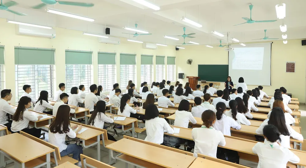 Hội trường đại học có thể sử dụng để thành lập khu vực cách ly, điều trị. Ảnh: QUANG PHÚC