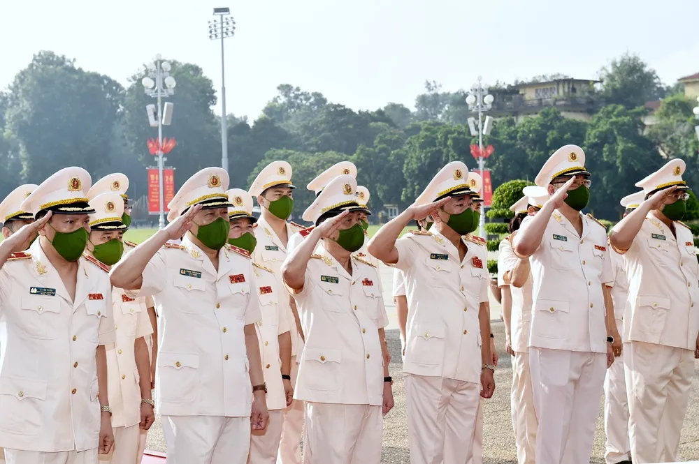 Lãnh đạo Đảng, Nhà nước vào Lăng viếng Chủ tịch Hồ Chí Minh ảnh 4