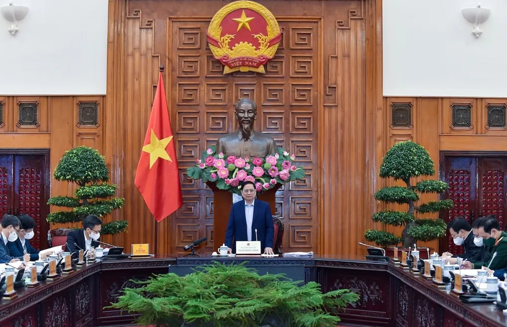 Thủ tướng yêu cầu sản xuất bằng được vaccine và thuốc điều trị Covid-19 ảnh 1