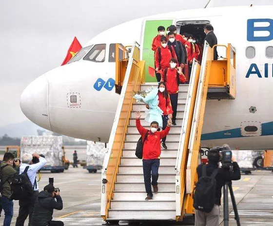 Thủ tướng tặng bằng khen cho các cá nhân Đội tuyển Bóng đá nữ quốc gia ảnh 1