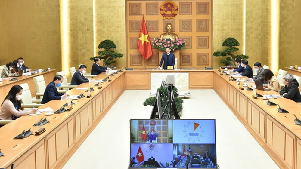 Tăng giá xăng dầu phải sát với thị trường, tiết kiệm tối đa có thể để hỗ trợ người dân và nền kinh tế​  ​ ảnh 1