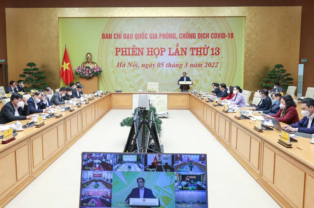 Tập trung giảm số ca chuyển nặng, giảm ca tử vong, không để quá tải hệ thống y tế ảnh 2