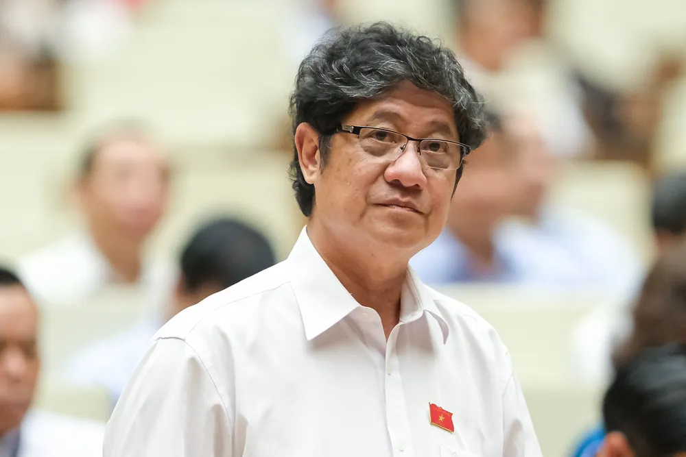 Đề nghị xét tặng danh hiệu Nghệ sĩ Nhân dân, Nghệ sĩ Ưu tú cho soạn giả sân khấu, nhà văn, kiến trúc sư, phát thanh viên  ​ ảnh 2