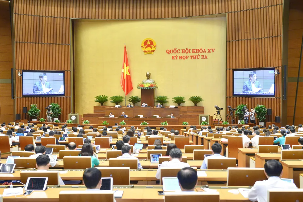 Quang cảnh phiên họp chiều  2-6. Ảnh: QUANG PHÚC