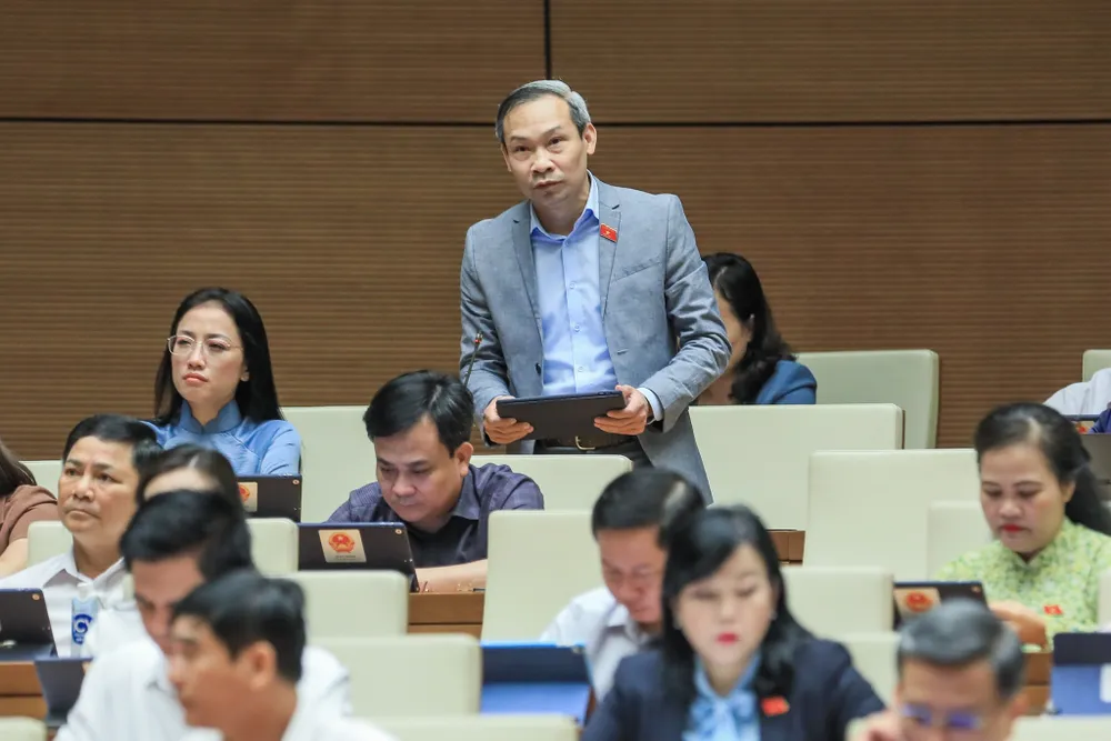 Cần tăng cường thu hút đầu tư nước ngoài và khu vực tư nhân vào lĩnh vực dầu khí ảnh 2