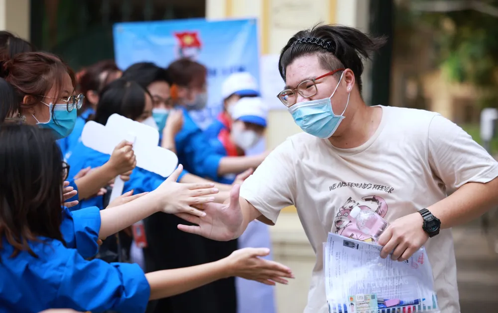 Điểm thi môn Văn dự báo sẽ cao, nhiều người đoán trúng đề ảnh 1