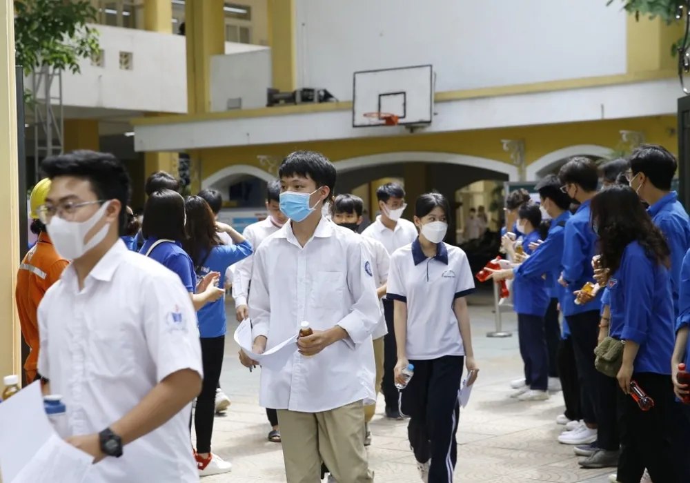 Nhiều thí sinh vui vì “trúng tủ” đề Ngữ văn ảnh 4