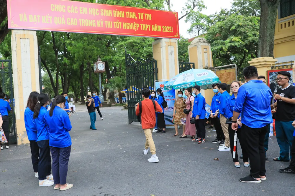 Bộ GD-ĐT cảnh báo việc “nhiễu” thông tin về đề thi  ảnh 2