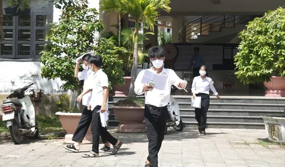 Nhiều thí sinh vui vì “trúng tủ” đề Ngữ văn ảnh 5