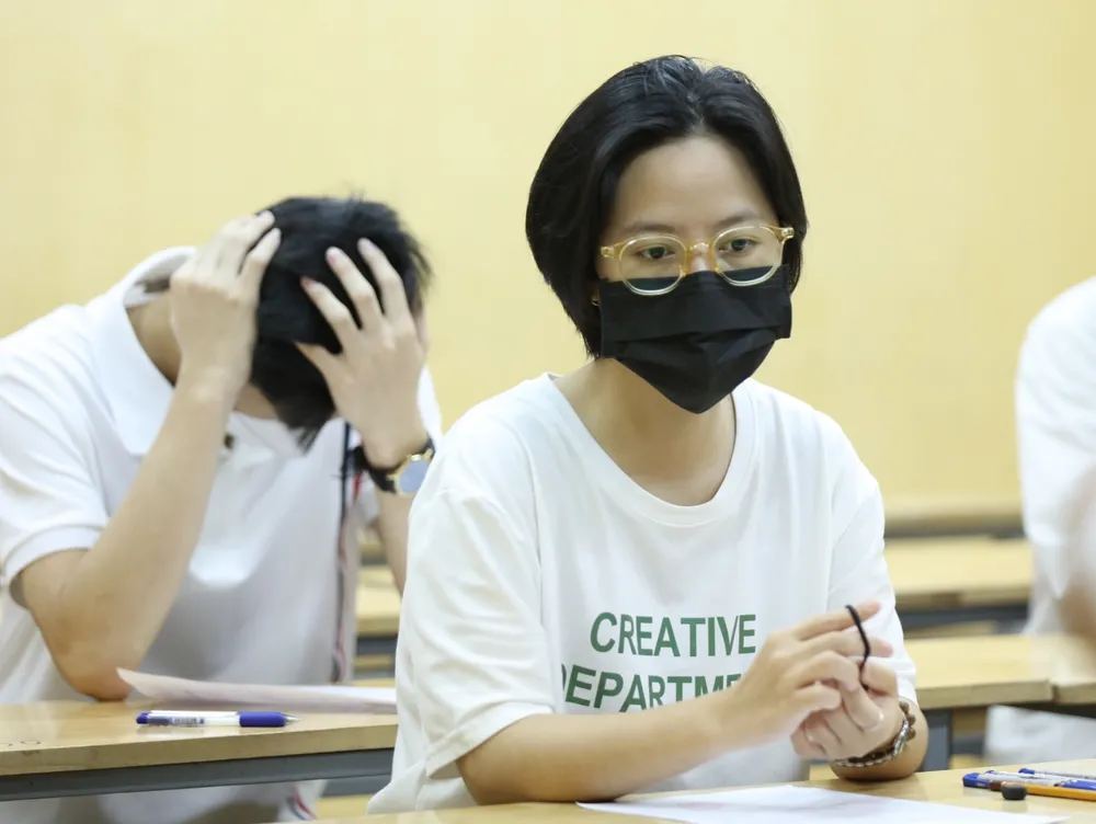 1 triệu thí sinh đang làm bài thi Ngữ văn ảnh 5