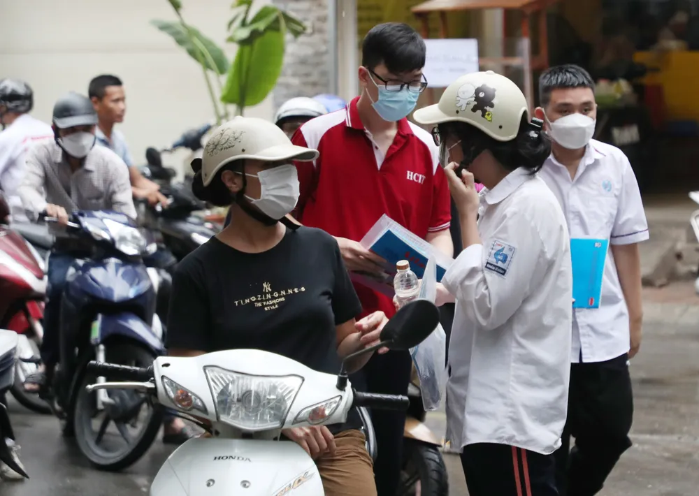 Sáng 8-7: Thí sinh cả nước làm bài thi tổ hợp  ​  ​ ảnh 6