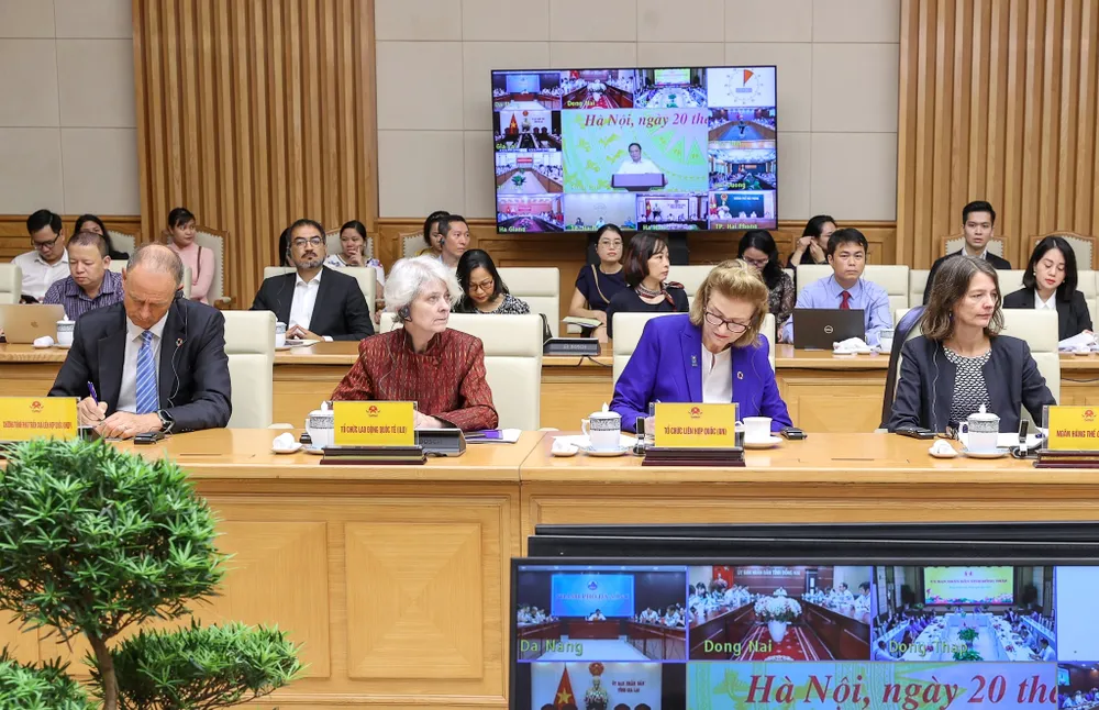 Thủ tướng chủ trì hội nghị “Phát triển thị trường lao động linh hoạt, hiện đại, bền vững và hội nhập”  ​ ảnh 2