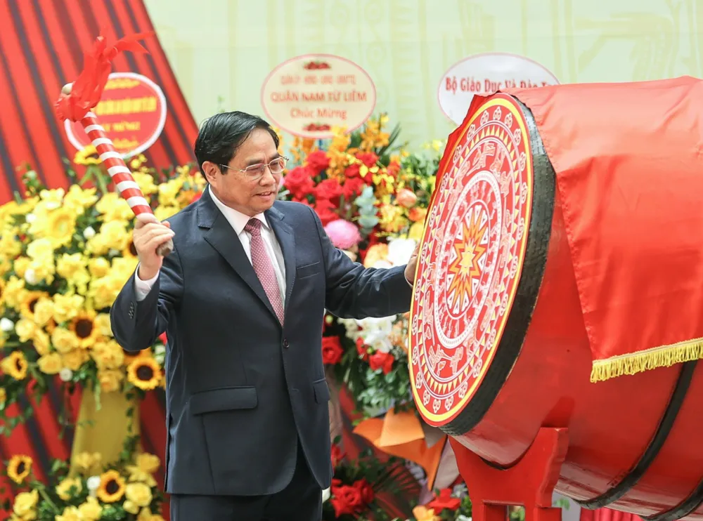 Thủ tướng: Đừng vì bệnh thành tích, áp đặt, mà làm tổn thương con trẻ ảnh 2