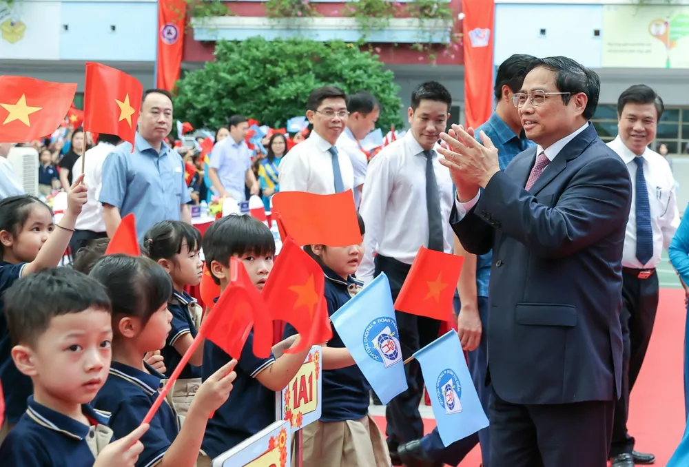 Thủ tướng: Đừng vì bệnh thành tích, áp đặt, mà làm tổn thương con trẻ ảnh 1