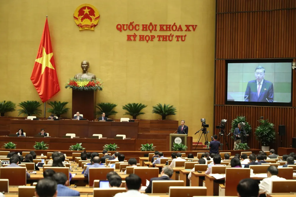  Sẽ bổ sung thông tin “nơi sinh” vào trang nhân thân của hộ chiếu ảnh 4