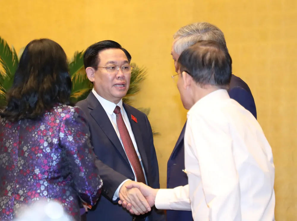  Sẽ bổ sung thông tin “nơi sinh” vào trang nhân thân của hộ chiếu ảnh 3