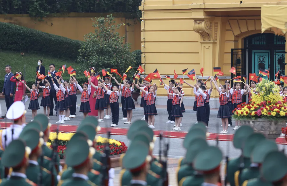 Thủ tướng Phạm Minh Chính chủ trì lễ đón Thủ tướng Đức Olaf Scholz ảnh 4