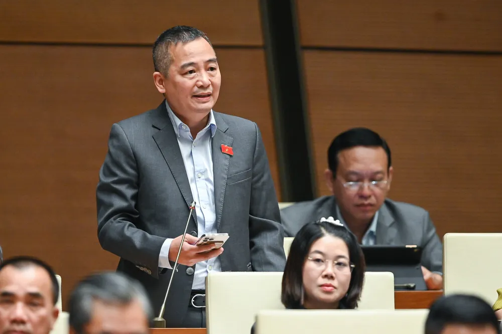 ĐB Nguyễn Lân Hiếu, Đoàn ĐBQH tỉnh Bình Định. Ảnh: QUANG PHÚC