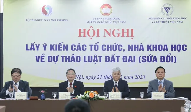 Hội nghị lấy ý kiến các tổ chức, nhà khoa học về dự thảo Luật Đất đai (sửa đổi)