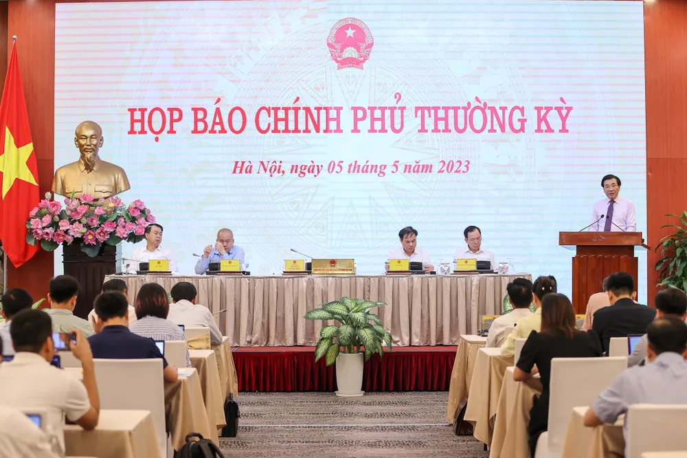 Chiều 5-5 tại Hà Nội, Văn phòng Chính phủ tổ chức buổi họp báo Chính phủ thường kỳ tháng 4. Ảnh: VIẾT CHUNG