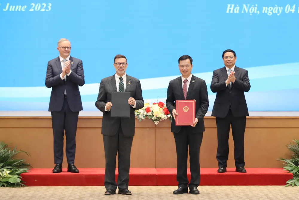 Bộ KH-CN Việt Nam và Bộ Ngoại giao và Thương mại Australia trao đổi Bản ghi nhớ về hợp tác khoa học, công nghệ và đổi mới sáng tạo. Ảnh: QUANG PHÚC