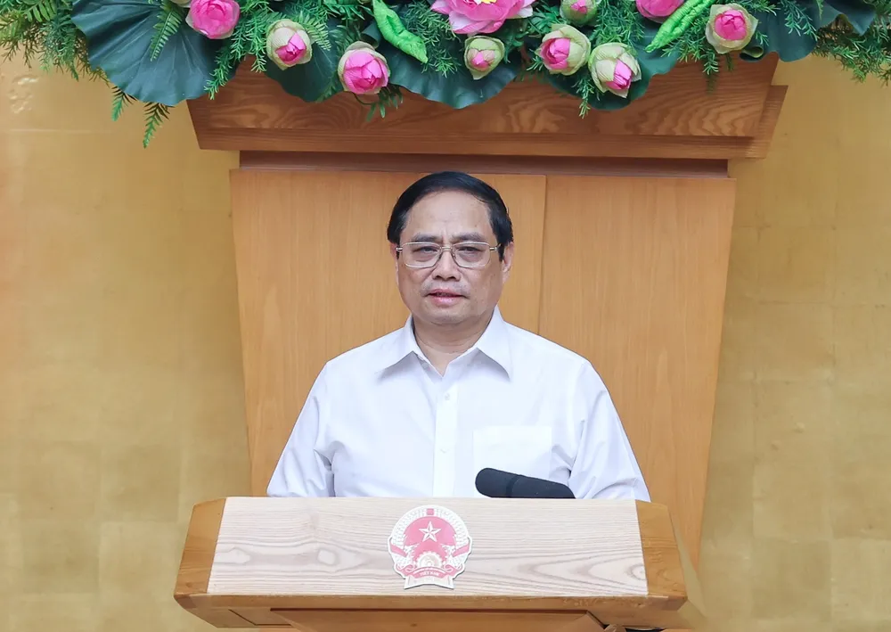 Thủ tướng yêu cầu tránh tình trạng quy định vừa ban hành xong nhưng thực hiện lại vướng. Ảnh: VIẾT CHUNG