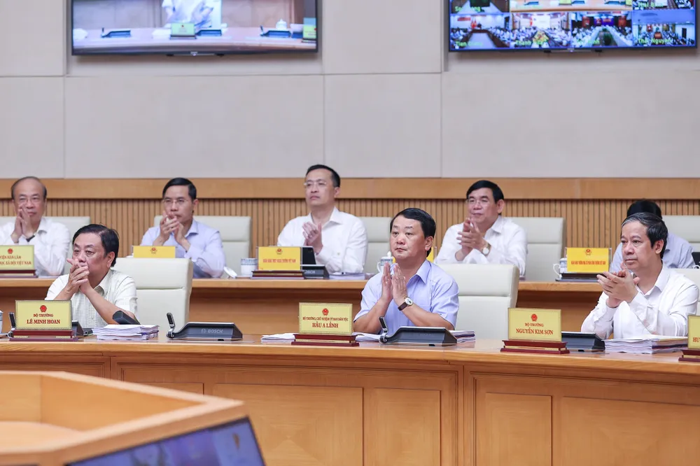 Các đại biểu dự hội nghị trực tuyến toàn quốc Chính phủ với các địa phương. Ảnh: VIẾT CHUNG