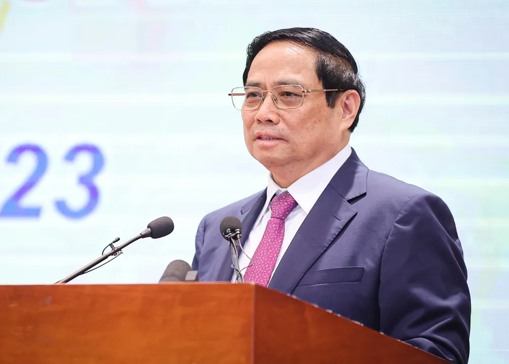 Thủ tướng yêu cầu quyết liệt để giảm mặt bằng lãi suất, nhất là giảm lãi suất cho vay. Ảnh: VIẾT CHUNG Thủ tướng yêu cầu quyết liệt để giảm mặt bằng lãi suất, nhất là giảm lãi suất cho vay. Ảnh: VIẾT CHUNG