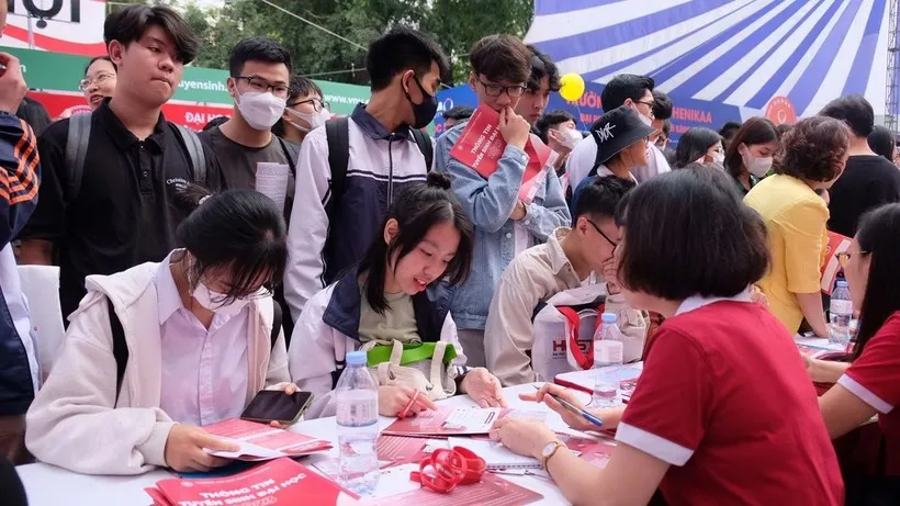 Năm học mới, số giáo viên còn thiếu lại tăng thêm 11.308