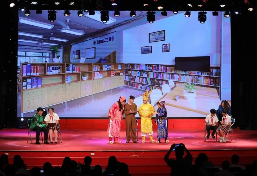 Giáo viên và học sinh quận Cầu Giấy với tiểu phẩm tuyên truyền hưởng ứng Tuần lễ học tập suốt đời