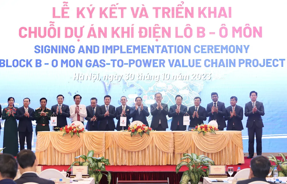 Thủ tướng Phạm Minh Chính dự lễ ký kết và triển khai chuỗi dự án khí điện Lô B - Ô Môn. Ảnh: VIẾT CHUNG Thủ tướng Phạm Minh Chính dự lễ ký kết và triển khai chuỗi dự án khí điện Lô B - Ô Môn. Ảnh: VIẾT CHUNG