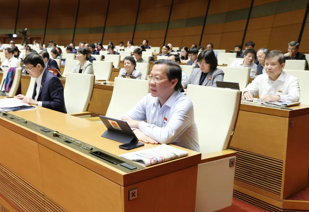 Đại biểu Quốc hội dự họp sáng 20-11. Ảnh: QUANG PHÚC